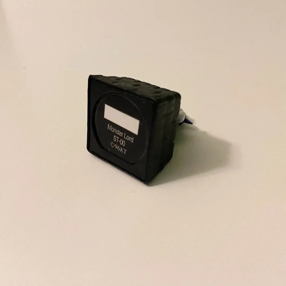 1996 Yugioh Dungeon Dice Monsters Monster Lord ST 00 Mini Figure 1.5 Inch Tall - Picture 9 of 9